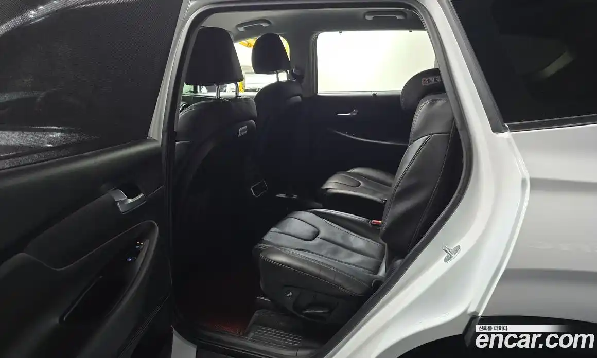 Hyundai Santa Fe 2022 2.5 Автомат в Москве № 113162, фото 11