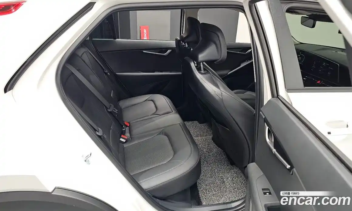 Kia Niro 2025 1.6 Автомат в Москве № 114533, фото 12