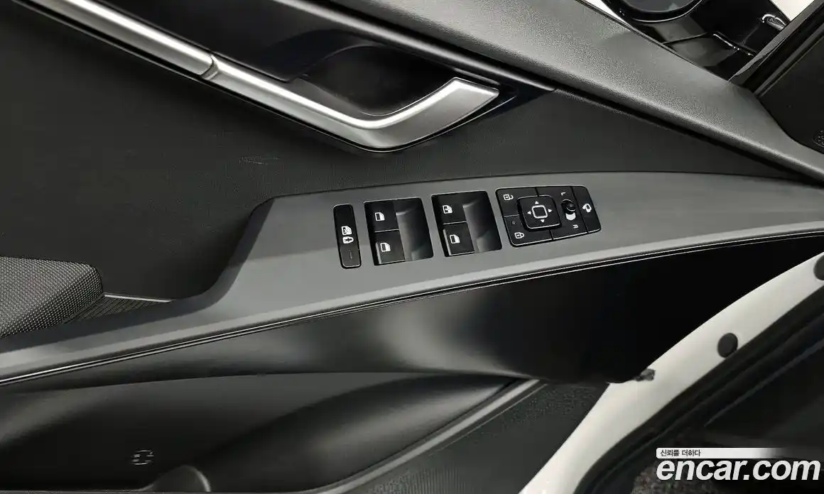 Kia Niro 2025 1.6 Автомат в Москве № 114533, фото 18