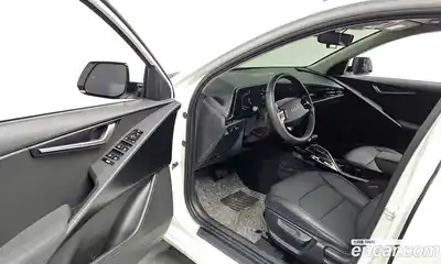 Kia Niro 2025 1.6 Автомат в Москве № 114533, миниатюра 10