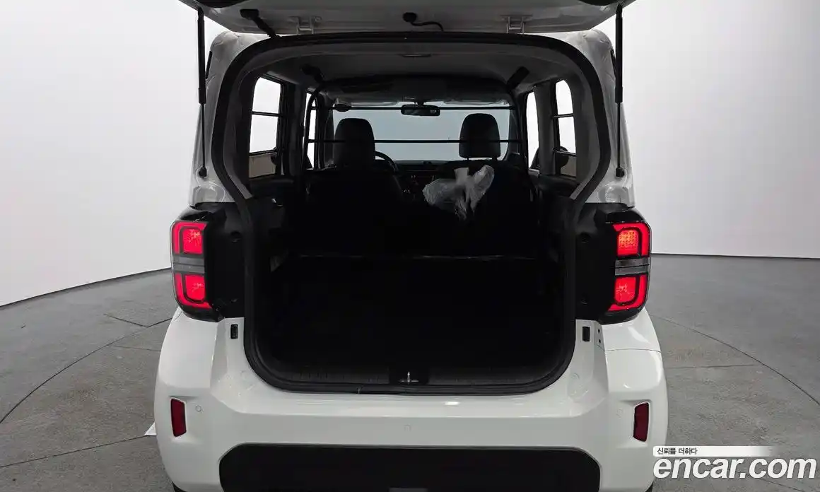 Kia Ray 2023 1.0 Автомат в Москве № 120708, фото 16