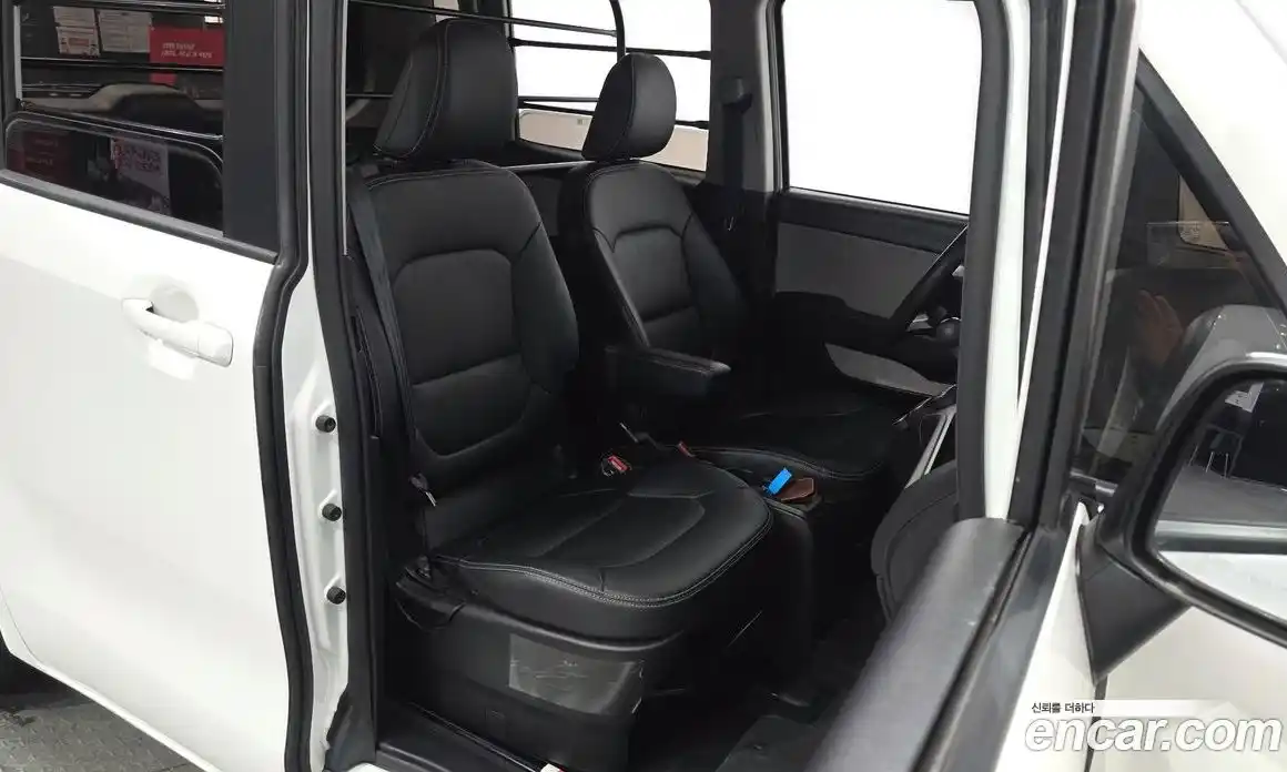 Kia Ray 2023 1.0 Автомат в Москве № 120708, фото 17