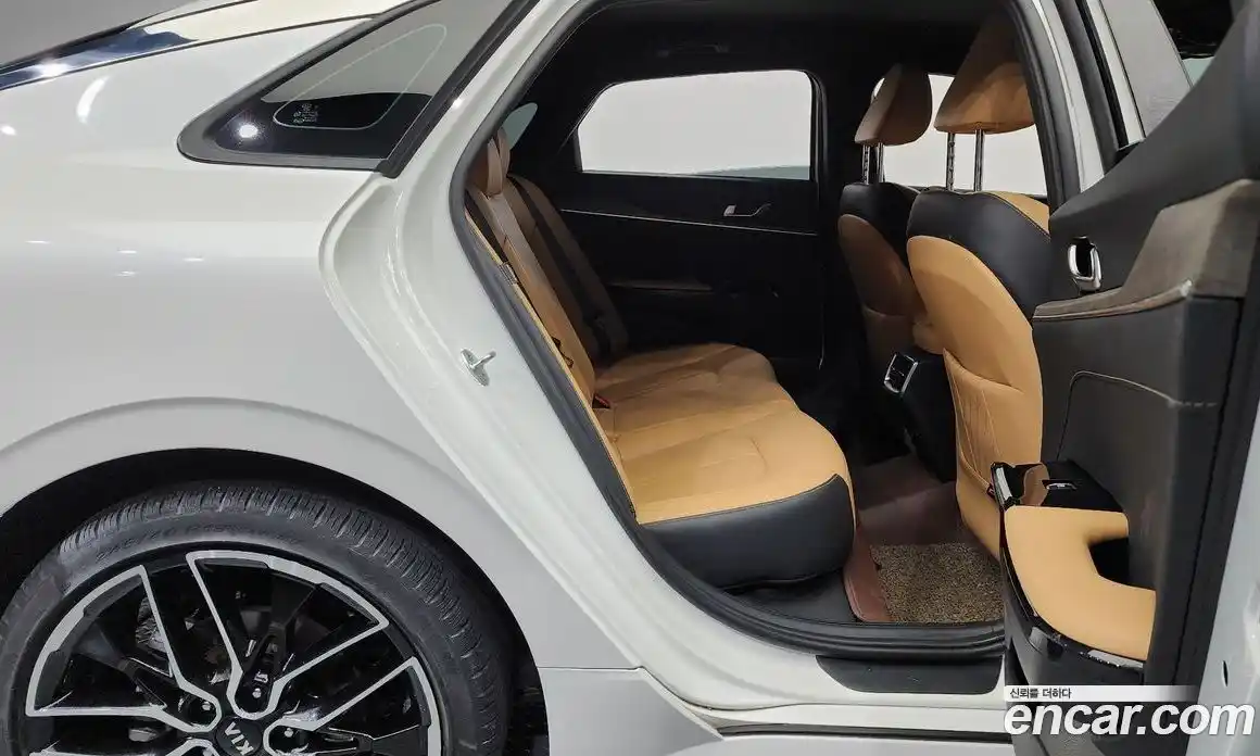 Kia K5 2021 1.6 Автомат в Москве № 122115, фото 12