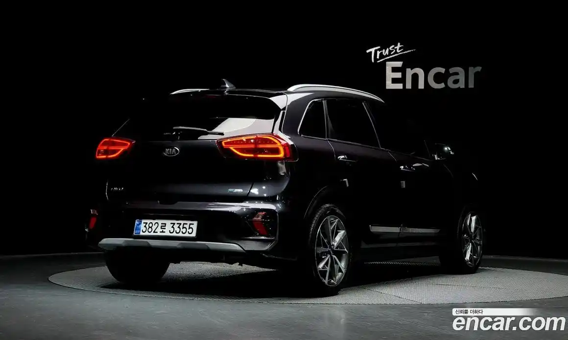 Kia Niro 2020 1.6 Автомат в Москве № 122221, фото 17