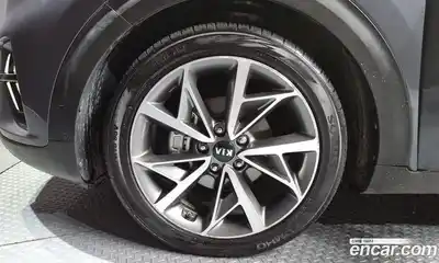 Kia Niro 2020 1.6 Автомат в Москве № 122221, миниатюра 2