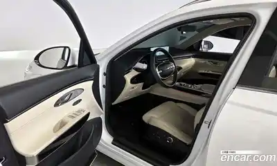 Genesis GV70 2022 2.5 Автомат в Москве № 12795, миниатюра 4
