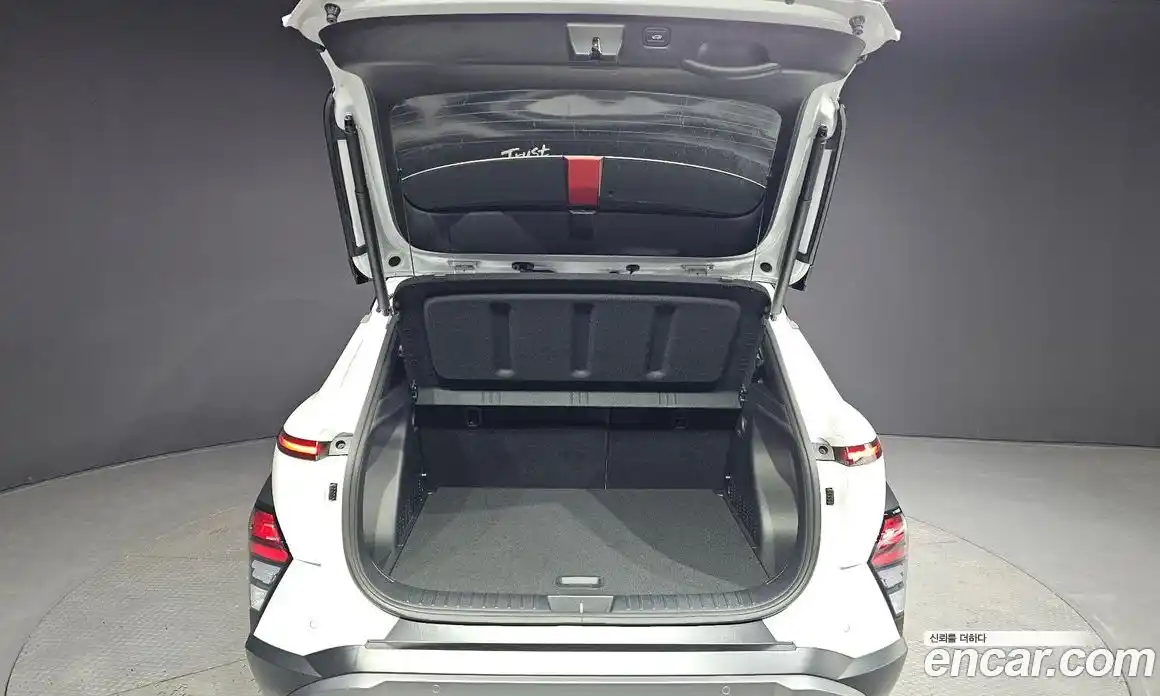 Hyundai Kona 2025 1.6 Автомат в Москве № 130140, фото 8