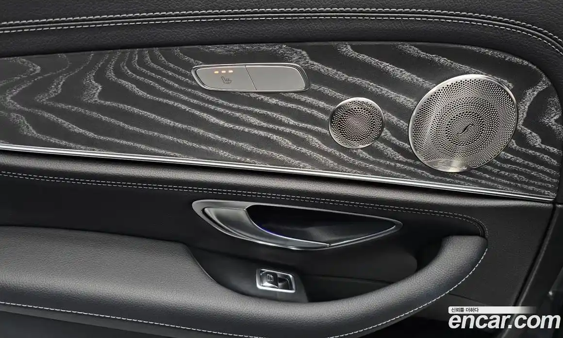 Mercedes-Benz E-Class 2023 2.0 Автомат в Москве № 139258, фото 18