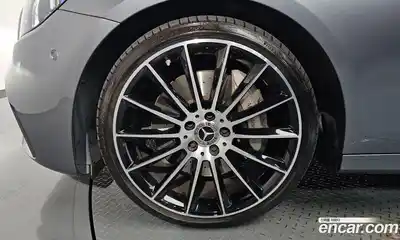 Mercedes-Benz E-Class 2023 2.0 Автомат в Москве № 139258, миниатюра 4