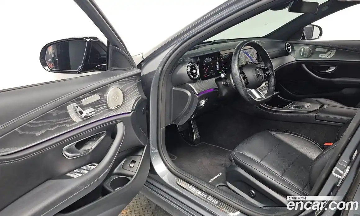 Mercedes-Benz E-Class 2023 2.0 Автомат в Москве № 139258, фото 10