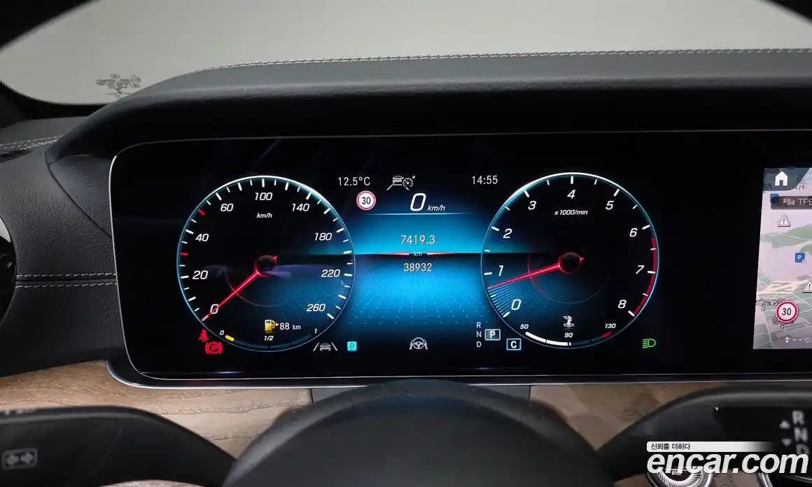 Mercedes-Benz E-Class 2021 2.0 Автомат в Москве № 139607, фото 13