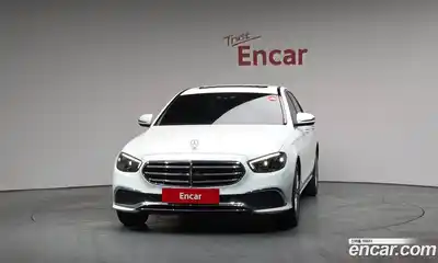 Mercedes-Benz E-Class 2021 2.0 Автомат в Москве № 139607, миниатюра 4