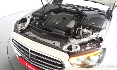 Mercedes-Benz E-Class 2021 2.0 Автомат в Москве № 139607, миниатюра 6