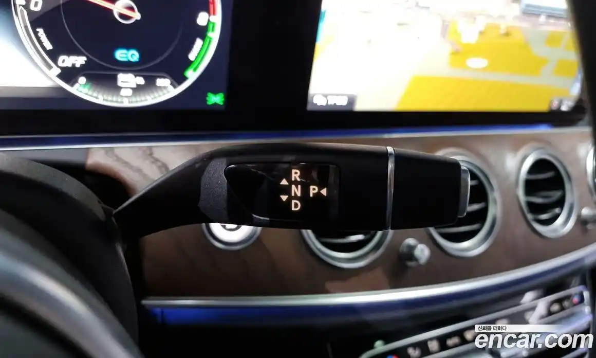 Mercedes-Benz E-Class 2019 2.0 Автомат в Москве № 142926, фото 19