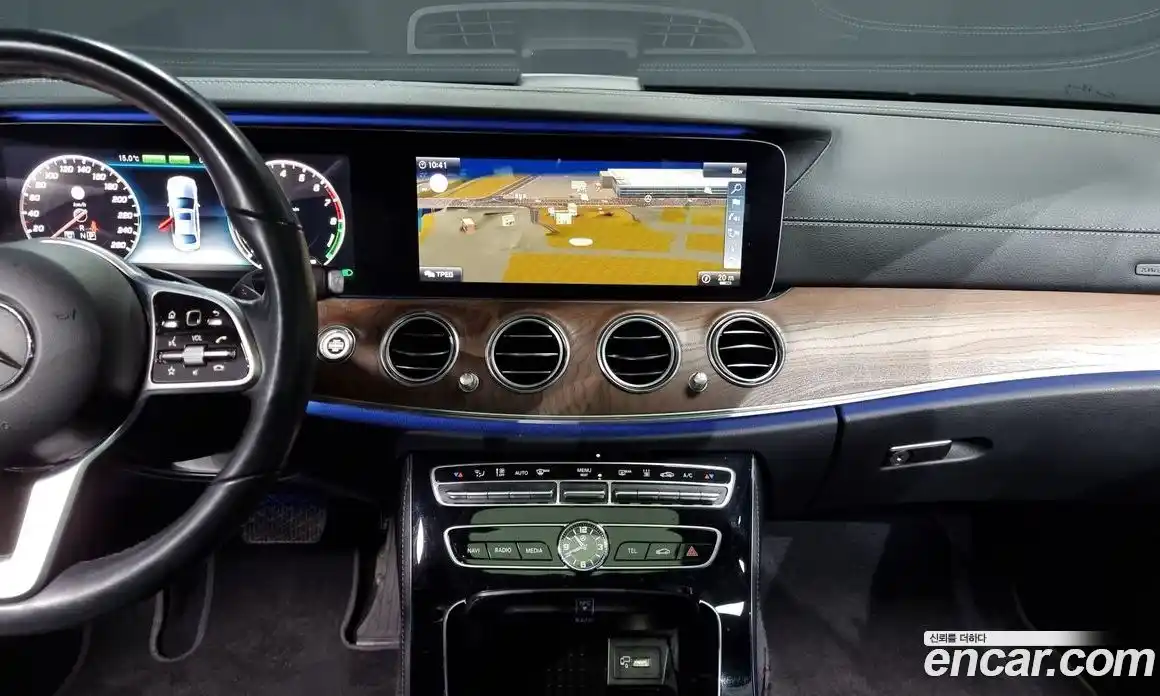 Mercedes-Benz E-Class 2019 2.0 Автомат в Москве № 142926, фото 8