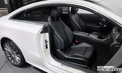 Mercedes-Benz E-Class 2022 3.0 Автомат в Москве № 143070, миниатюра 2