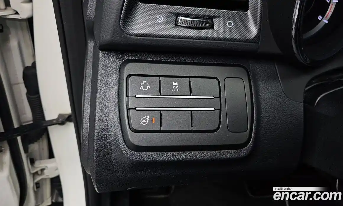 SsangYong TIBOLI 2017 1.6 Автомат в Москве № 146436, фото 9