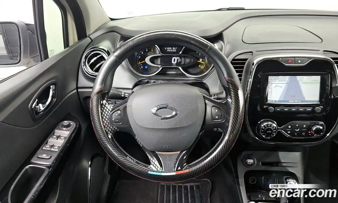 Renault QM3 2014 1.5 Автомат в Москве № 148272, фото 16