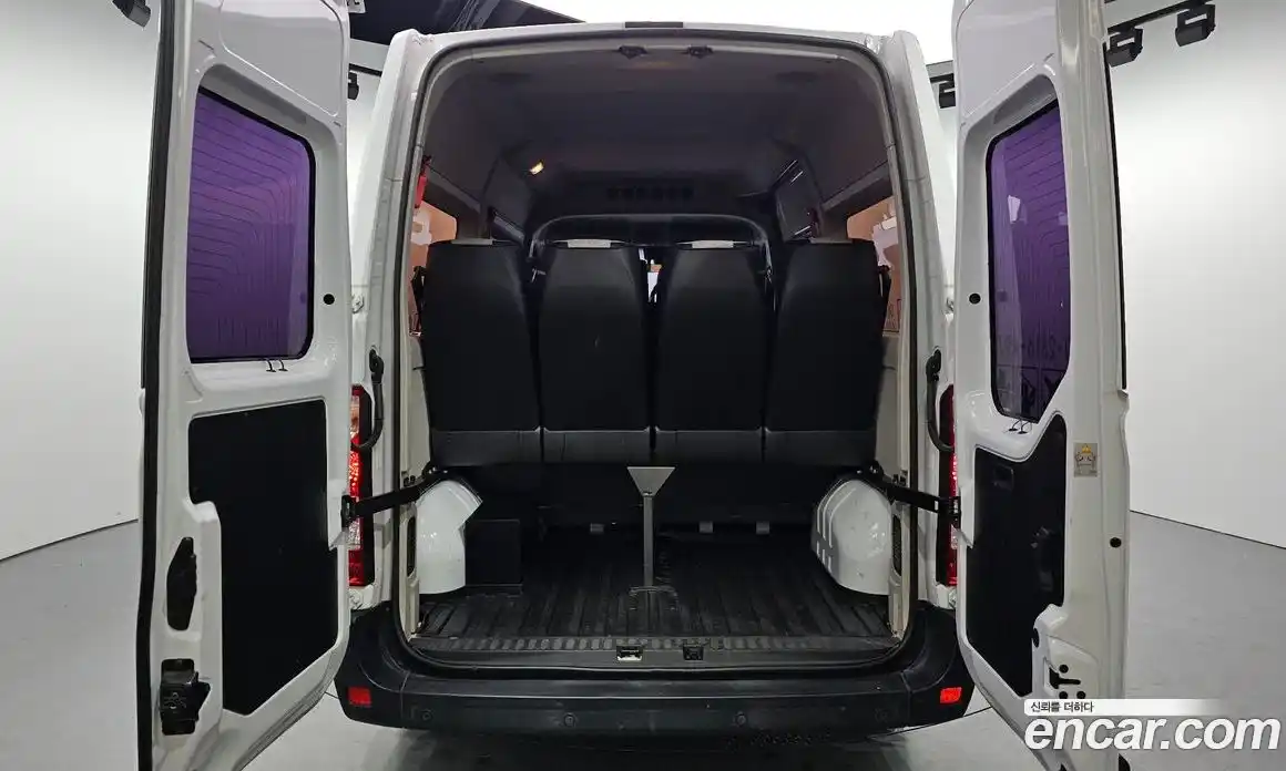 Renault Master 2019 2.3 Механическая в Москве № 148453, фото 19