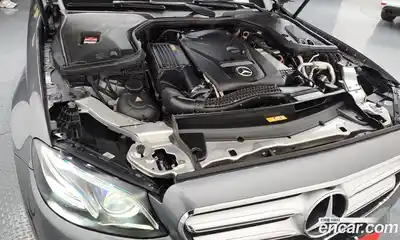 Mercedes-Benz E-Class 2017 2.0 Автомат в Москве № 158518, миниатюра 12