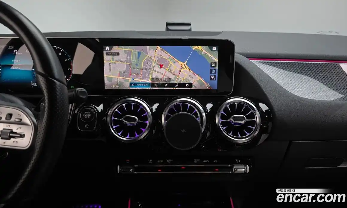 Mercedes-Benz GLA-Class 2020 2.0 Автомат в Москве № 160582, фото 13