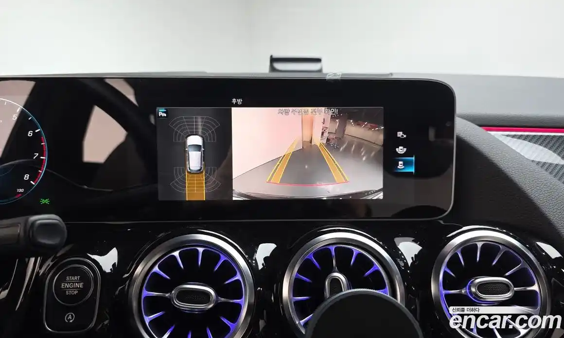 Mercedes-Benz GLA-Class 2020 2.0 Автомат в Москве № 160582, фото 14