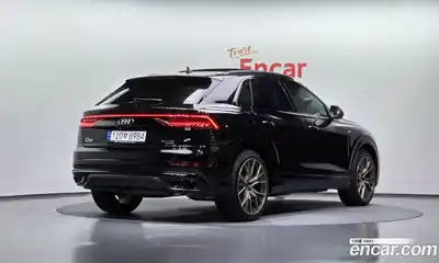 Audi Q8 2023 3.0 Автомат в Москве № 162829, миниатюра 2