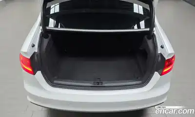 Audi A4 2015 2.0 Автомат в Москве № 162972, миниатюра 3