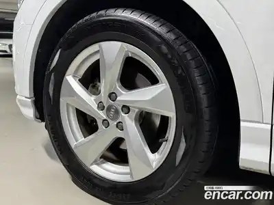 Audi Q3 2020 2.0 Автомат в Москве № 164093, миниатюра 6