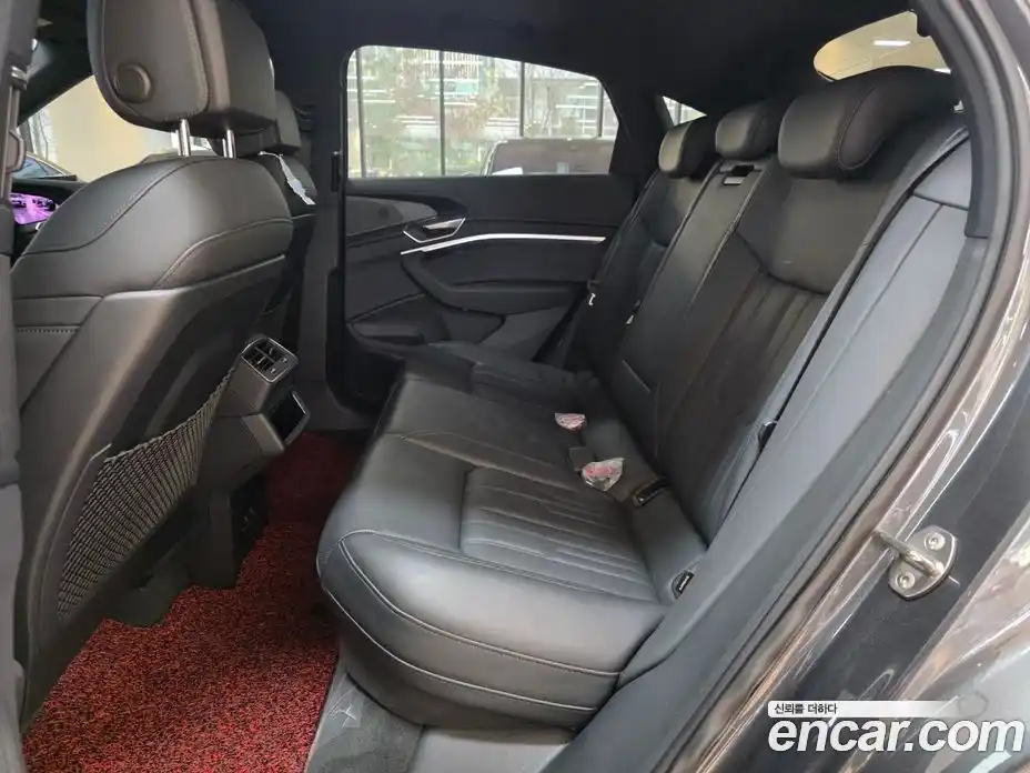 Audi e-tron 2022 Автомат в Москве № 164114, фото 11