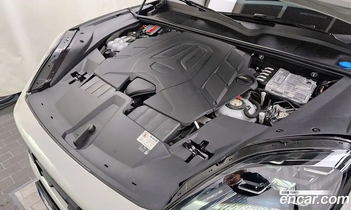 Porsche Cayenne 2024 3.0 Автомат в Москве № 164993, фото 4