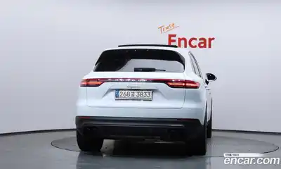 Porsche Cayenne 2020 3.0 Автомат в Москве № 165578, миниатюра 4