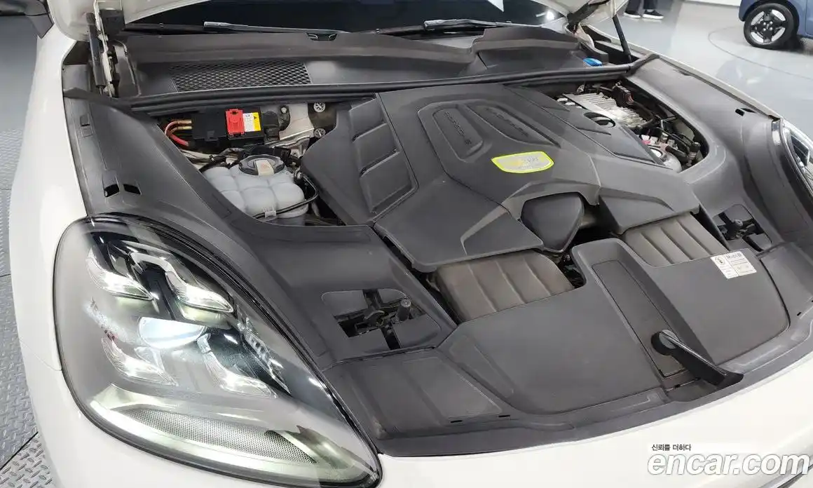 Porsche Cayenne 2020 3.0 Автомат в Москве № 165578, фото 6