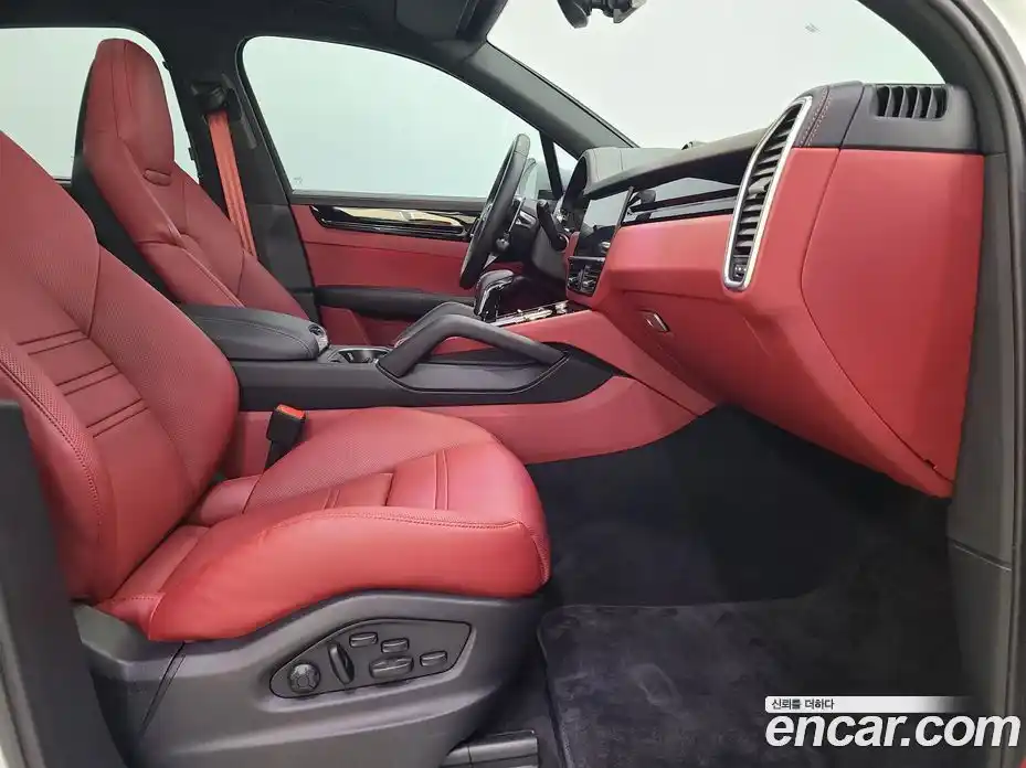 Porsche Cayenne 2023 3.0 Автомат в Москве № 165799, фото 19