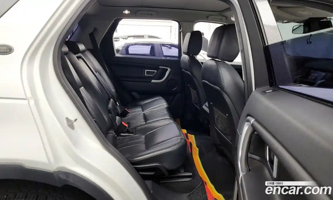 Land Rover Discovery Sport 2016 2.0 Автомат в Москве № 166664, фото 20