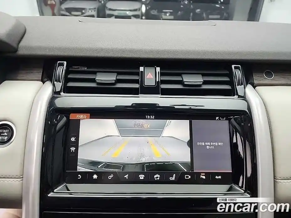 Land Rover Discovery 2017 3.0 Автомат в Москве № 166890, фото 16