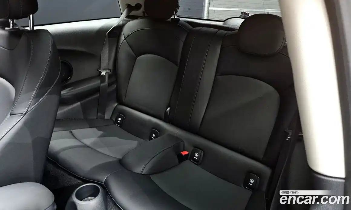 Mini Cooper 2022 2.0 Автомат в Москве № 167134, фото 14