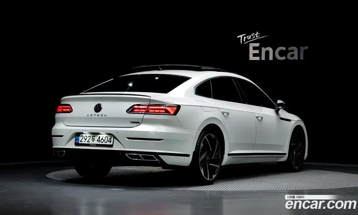 Volkswagen Arteon 2022 2.0 Автомат в Москве № 168682, фото 15