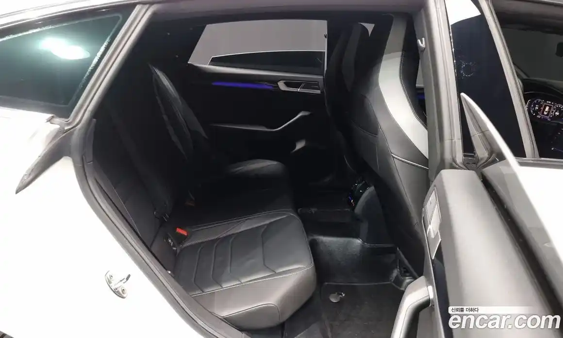 Volkswagen Arteon 2022 2.0 Автомат в Москве № 168682, фото 8