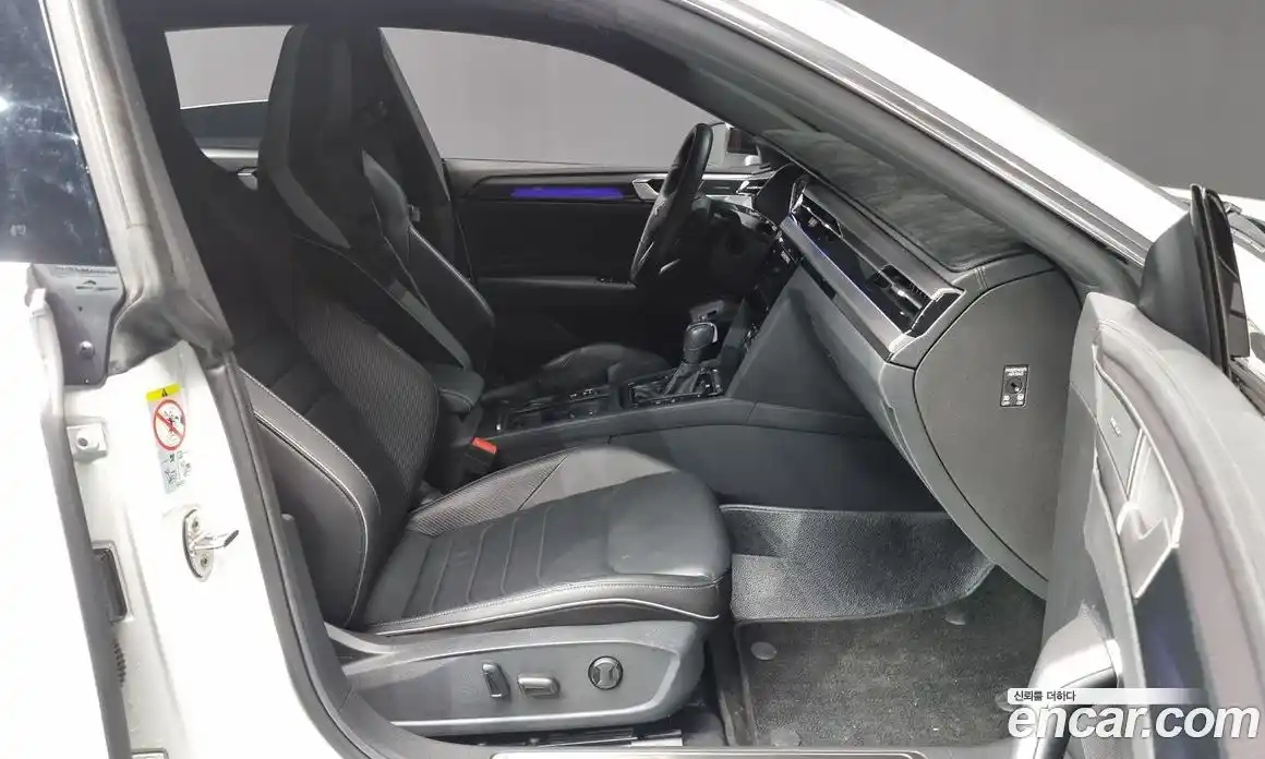 Volkswagen Arteon 2022 2.0 Автомат в Москве № 168682, фото 10