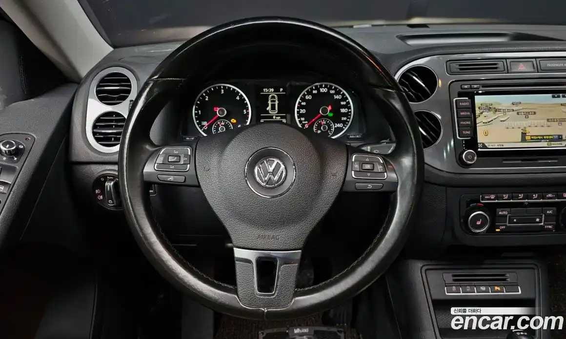 Volkswagen Tiguan 2014 2.0 Автомат в Москве № 168754, фото 18