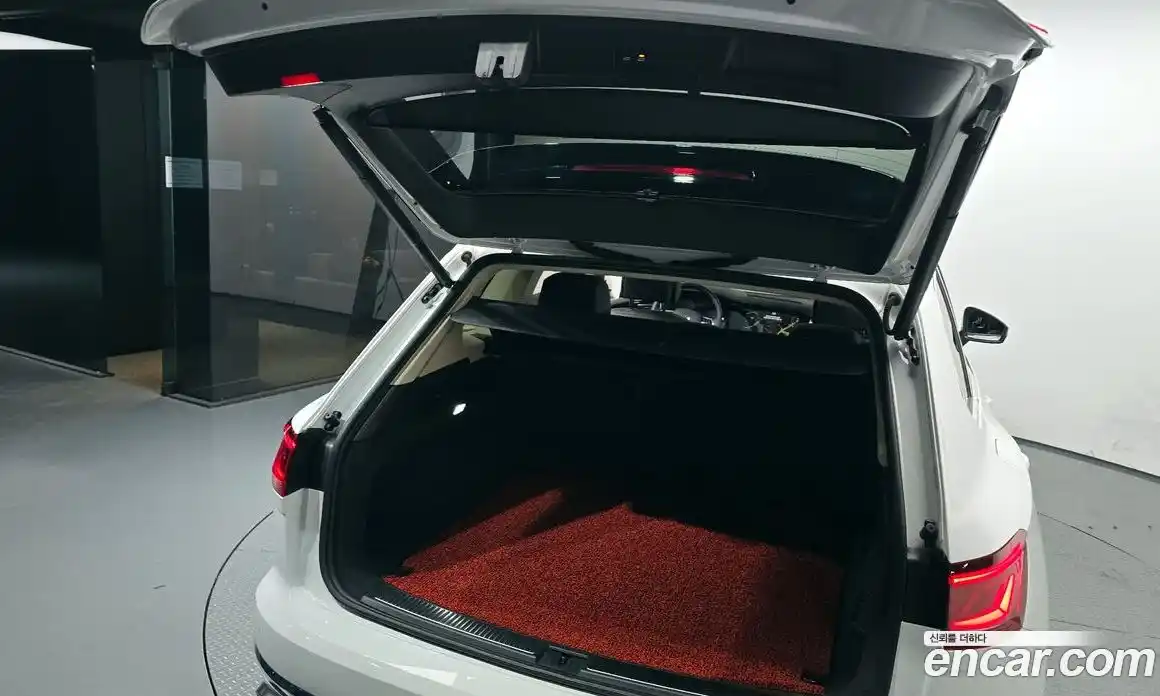 Volkswagen Touareg 2023 3.0 Автомат в Москве № 168844, фото 15