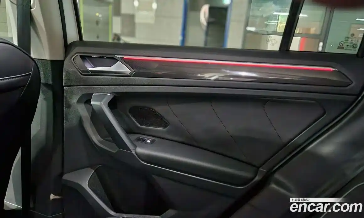 Volkswagen Tiguan 2024 2.0 Автомат в Москве № 169142, фото 18