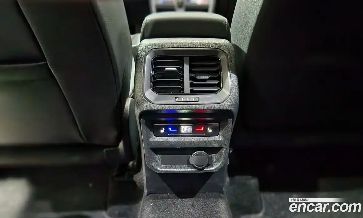 Volkswagen Tiguan 2024 2.0 Автомат в Москве № 169142, фото 19