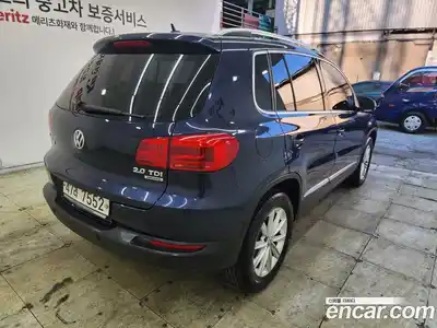 Volkswagen Tiguan 2015 2.0 Автомат в Москве № 169313, миниатюра 4