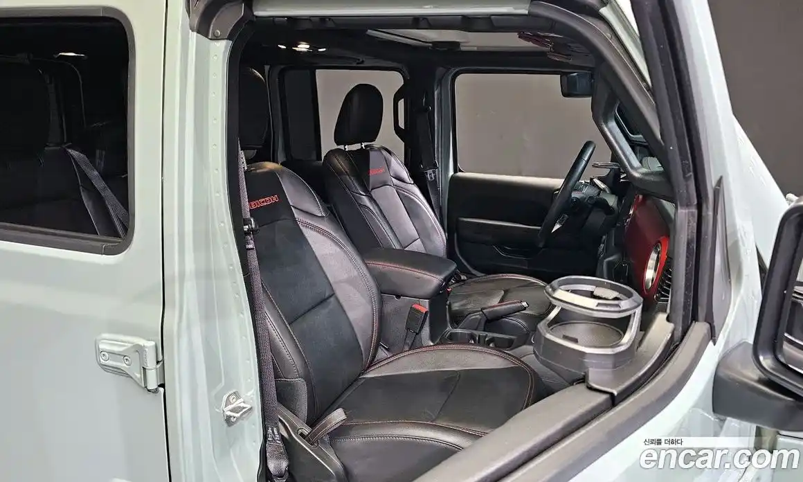 Jeep Wrangler 2023 2.0 Автомат в Москве № 169336, фото 12