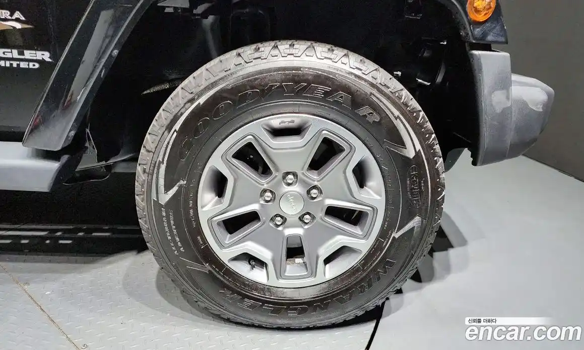 Jeep Wrangler 2017 3.6 Автомат в Москве № 169733, фото 11