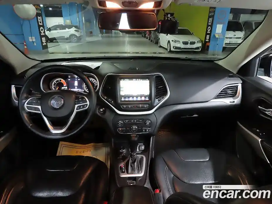 Jeep Cherokee 2017 2.2 Автомат в Москве № 170100, фото 5