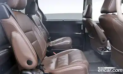 Toyota Sienna 2017 3.5 Автомат в Москве № 170345, миниатюра 12