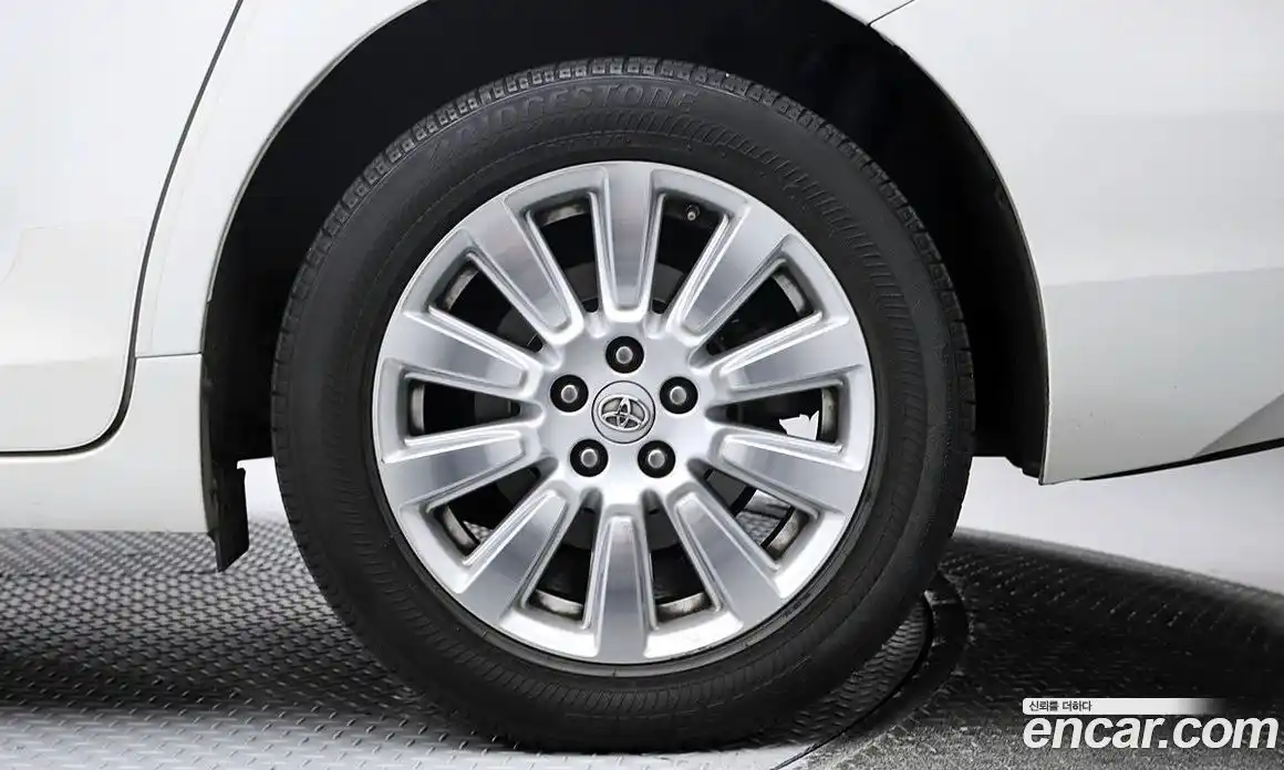 Toyota Sienna 2017 3.5 Автомат в Москве № 170345, фото 15